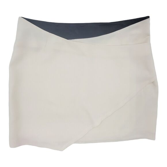 Rebecca Minkoff Dresses & Skirts - Rebecca Minkoff White Skirt Black Waist Trim Sz 4